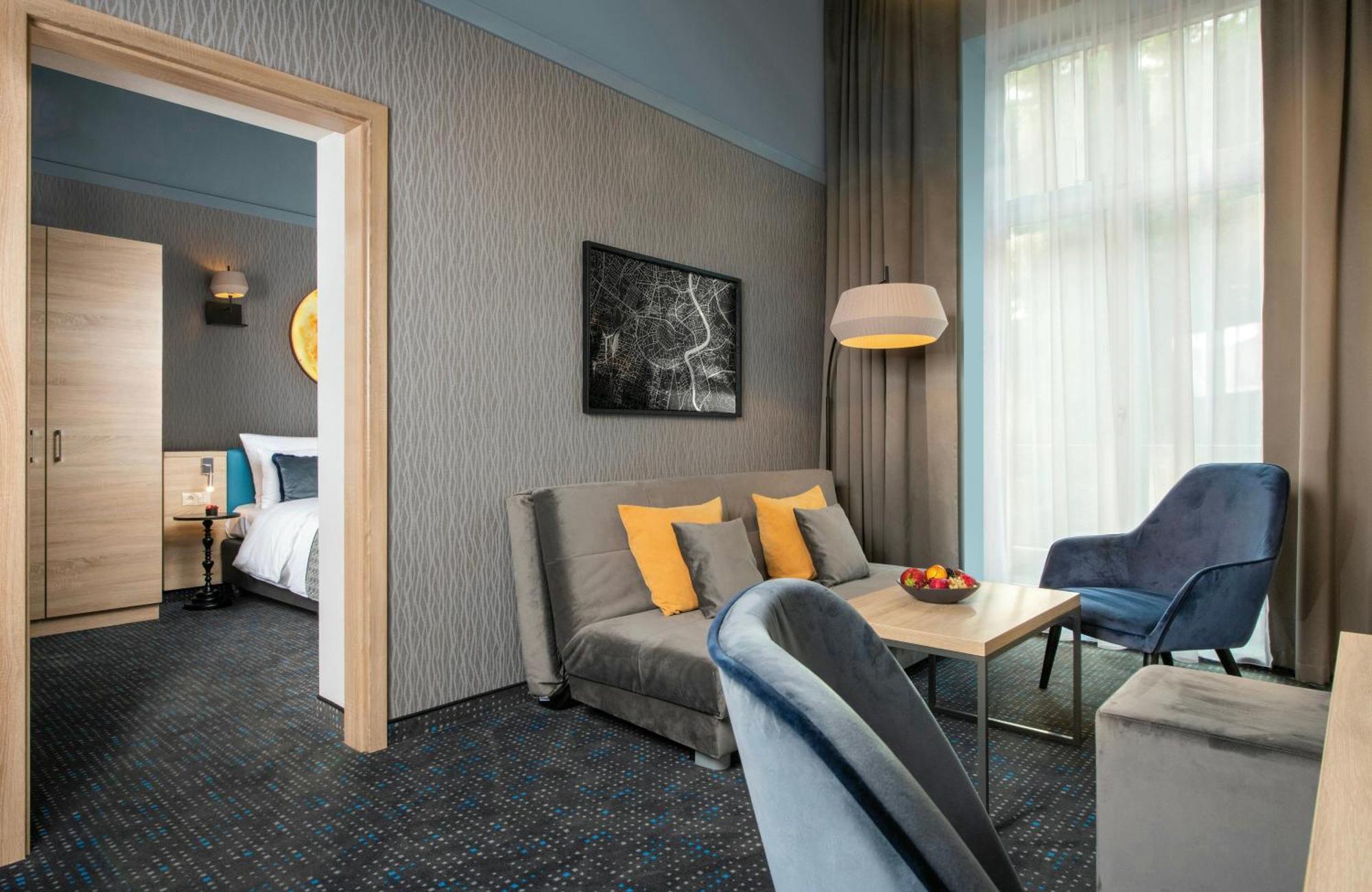 Suite