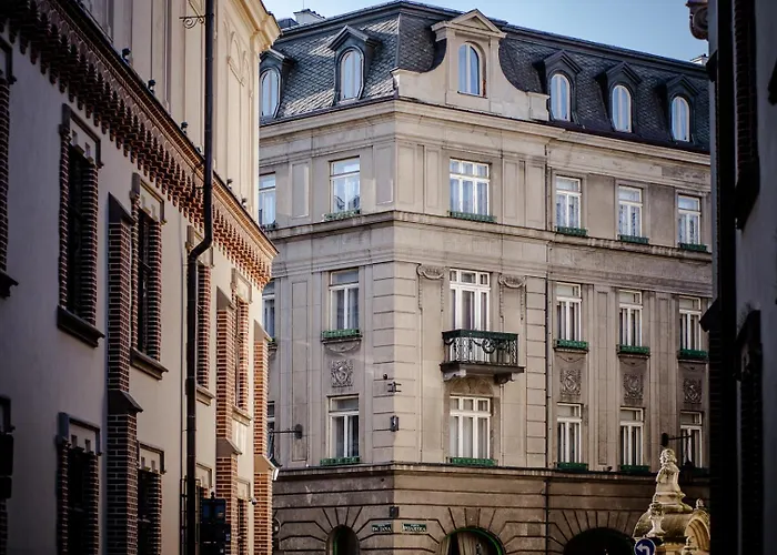 H15 Francuski Old Town - Destigo s